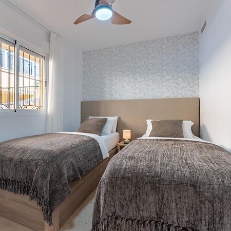 Horizon Del Mar, 2Bd Terrace, Sea View & Pool & Parking Apartment เบนัลมาเดนา ภายนอก รูปภาพ